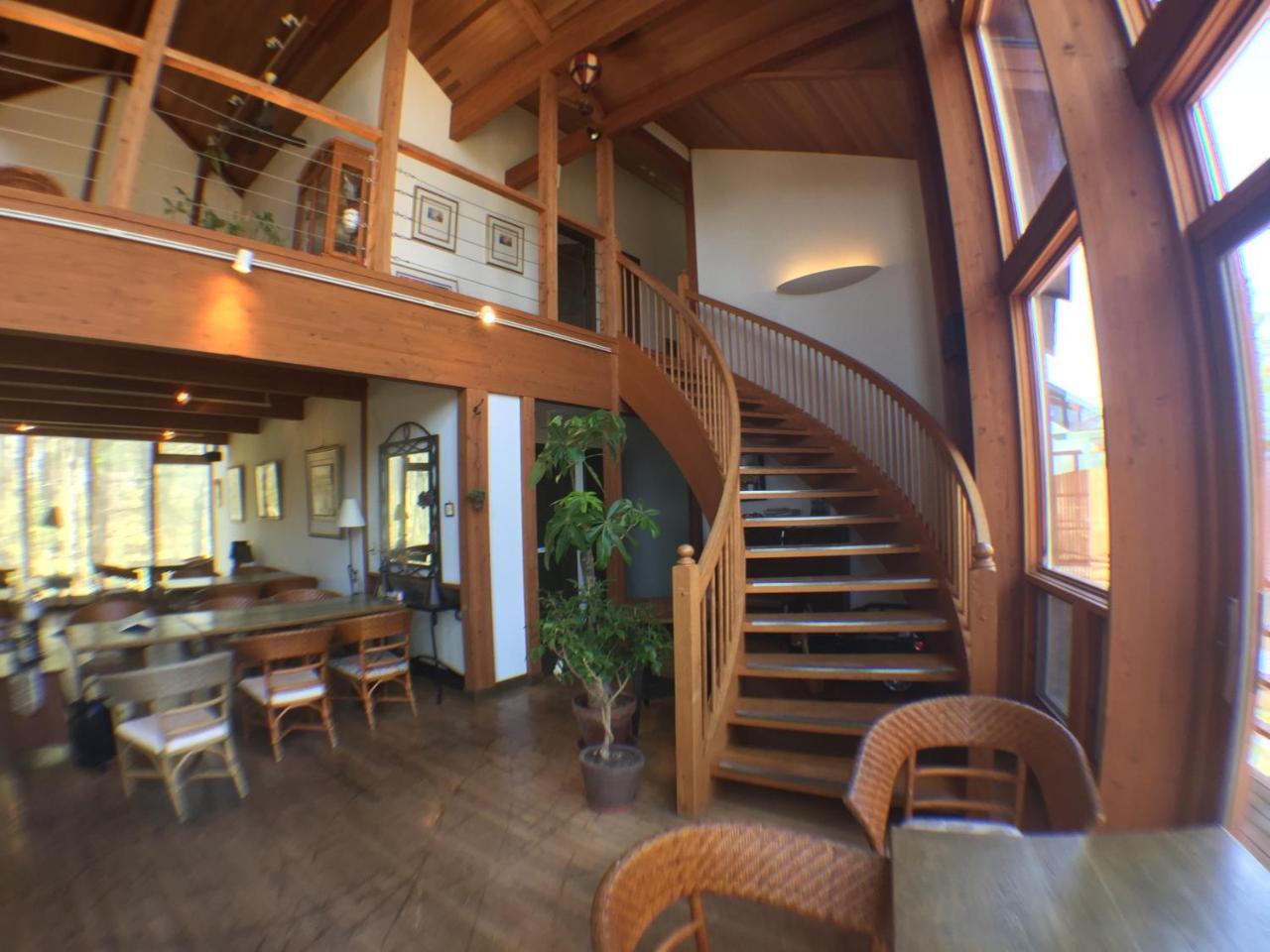Woody & Restaurant Yumekoubou 酒店 2*